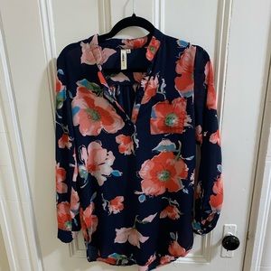 Navy popover top with flower print, size medium